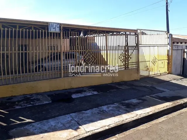 Casa com 300m² 3 quartos e 1 banheiro, à venda, no bairro Catuai em Londrina