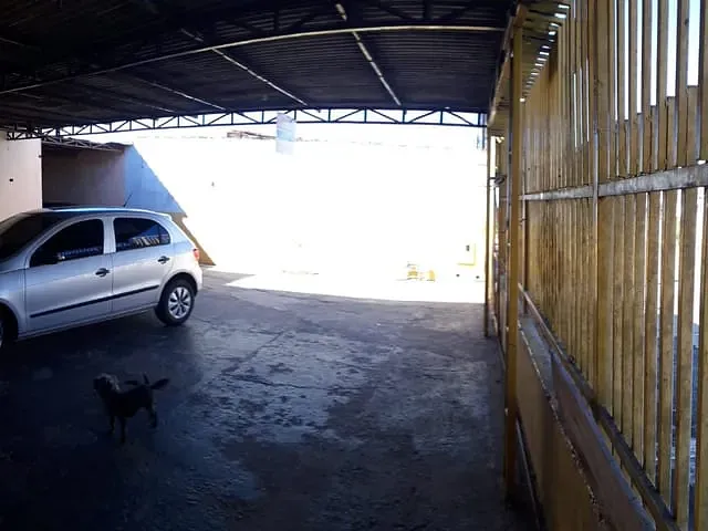 Casa com 300m² 3 quartos e 1 banheiro, à venda, no bairro Catuai em Londrina