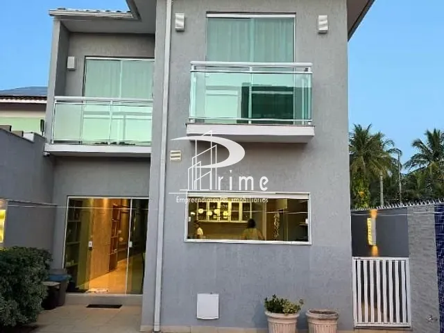 Casa com 225m² 4 quartos e 5 banheiros, à venda, no bairro Camboinhas em Niterói