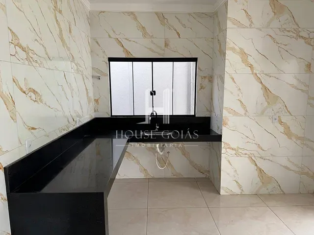 Casa com 252m² 3 quartos e 2 banheiros, à venda, no bairro Vila Oliveira em Aparecida de Goiânia