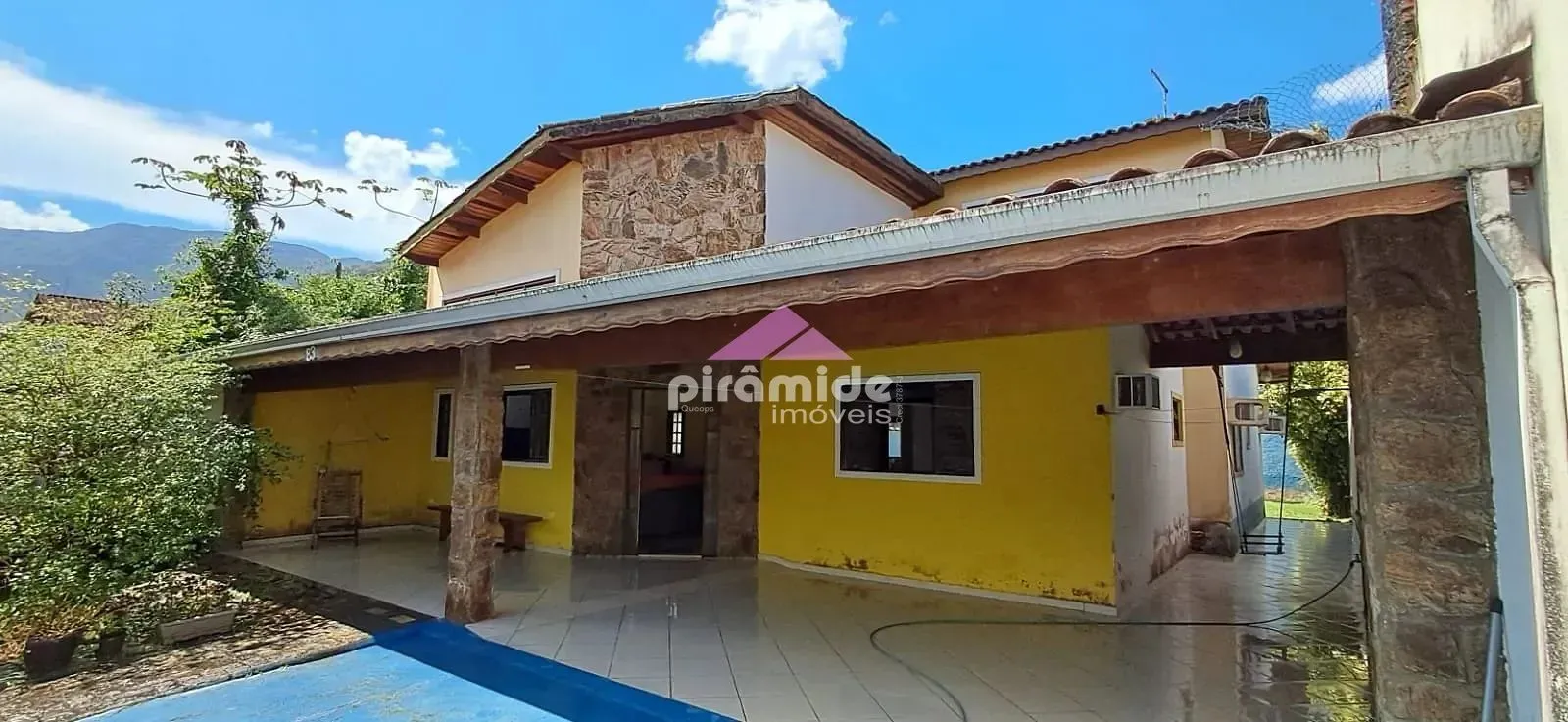 Casa, 3 quartos, 200 m² - Foto 1