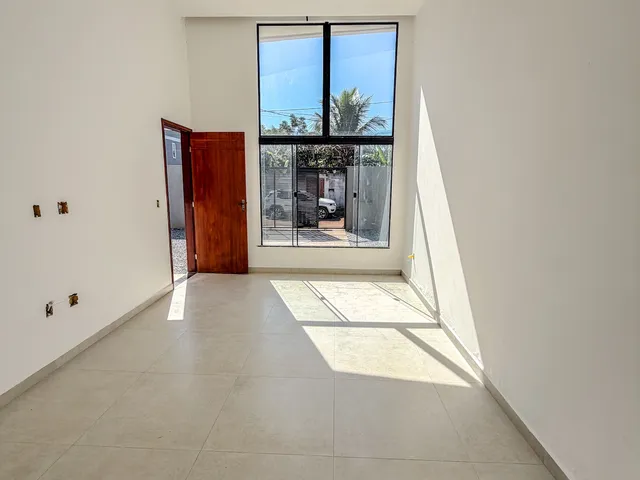 Casa com 600m² 3 quartos e 2 banheiros, à venda, no bairro Enseada das Gaivotas em Rio das Ostras