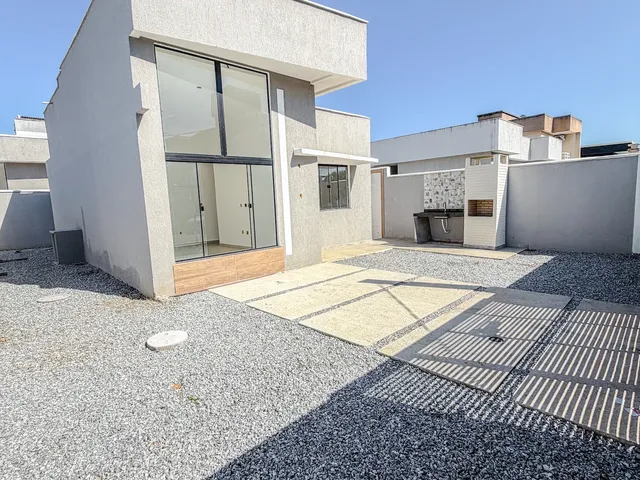 Casa com 600m² 3 quartos e 2 banheiros, à venda, no bairro Enseada das Gaivotas em Rio das Ostras