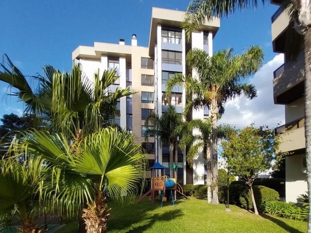 Apartamento 4 quartos e 3 banheiros, à venda, no bairro Madureira em Caxias do Sul