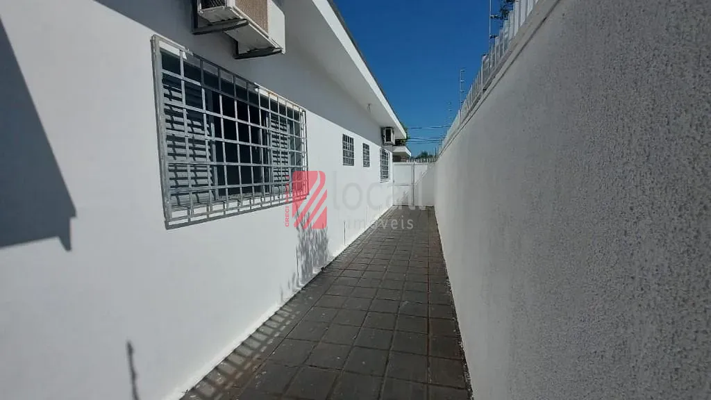 Casa com 3 quartos para aluguel, 230m² — foto 11 de 16