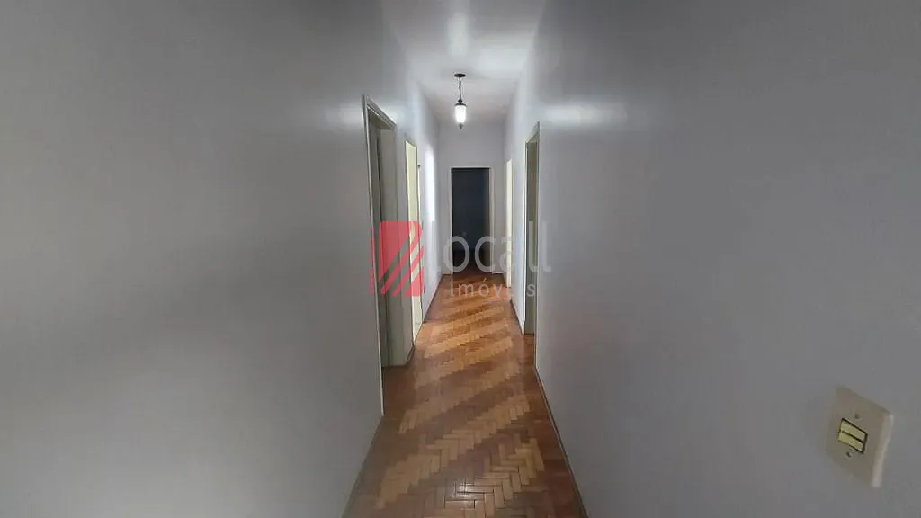 Casa com 3 quartos para aluguel, 230m² — foto 3 de 16