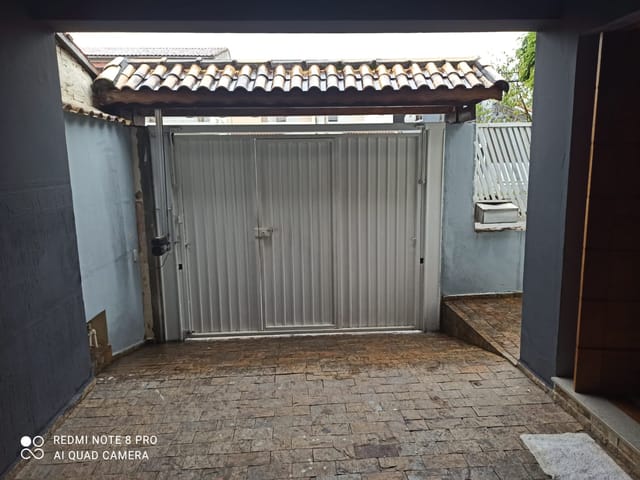 Casa com 300m² 3 quartos e 2 banheiros, à venda, no bairro Pedregulho em Guaratinguetá