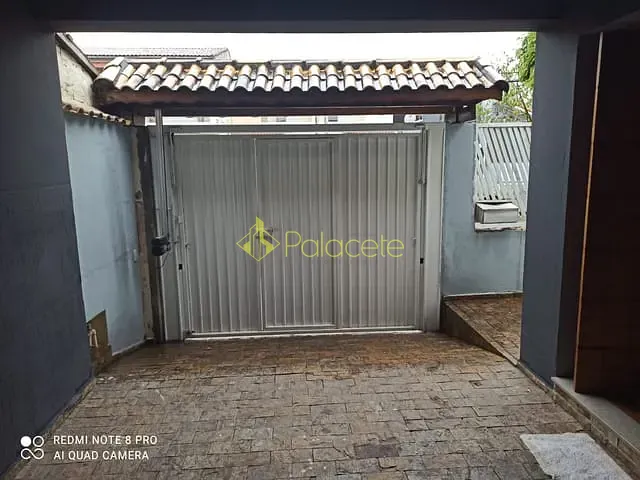 Casa com 300m² 3 quartos e 2 banheiros, à venda, no bairro Pedregulho em Guaratinguetá