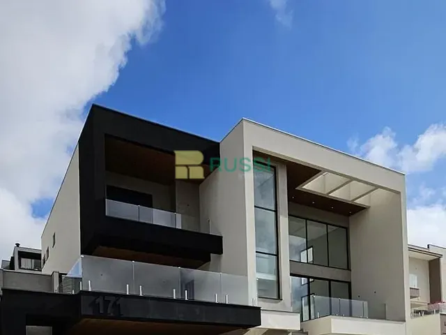 Casa com 900m² 4 quartos e 6 banheiros, à venda, no bairro Urbanova em São José dos Campos