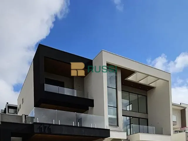 Casa com 900m² 4 quartos e 6 banheiros, à venda, no bairro Urbanova em São José dos Campos