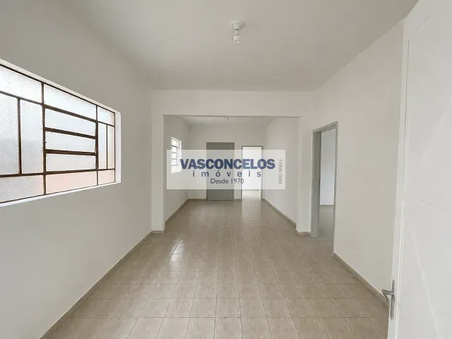 Casa com 270m², à venda ou para alugar, no bairro Centro em São José dos Campos