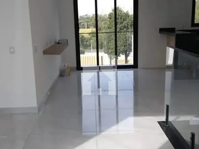 Casa com 360m² 3 quartos e 1 banheiro, à venda, no bairro Ermida em Jundiaí