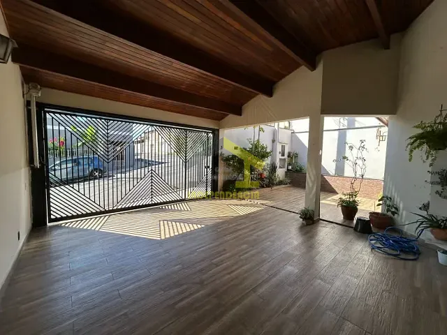 Casa com 250m² 3 quartos e 4 banheiros, à venda, no bairro Vila Cruzeiro em Itatiba
