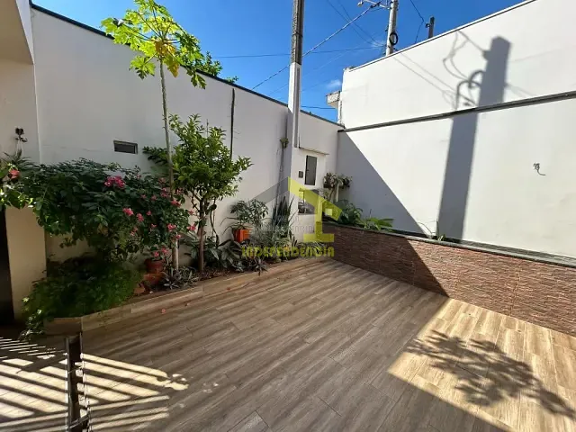 Casa com 250m² 3 quartos e 4 banheiros, à venda, no bairro Vila Cruzeiro em Itatiba