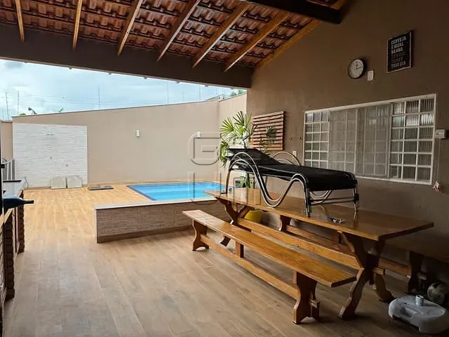 Casa com 543m² 3 quartos e 3 banheiros, à venda, no bairro Jardim Shangri-la A em Londrina