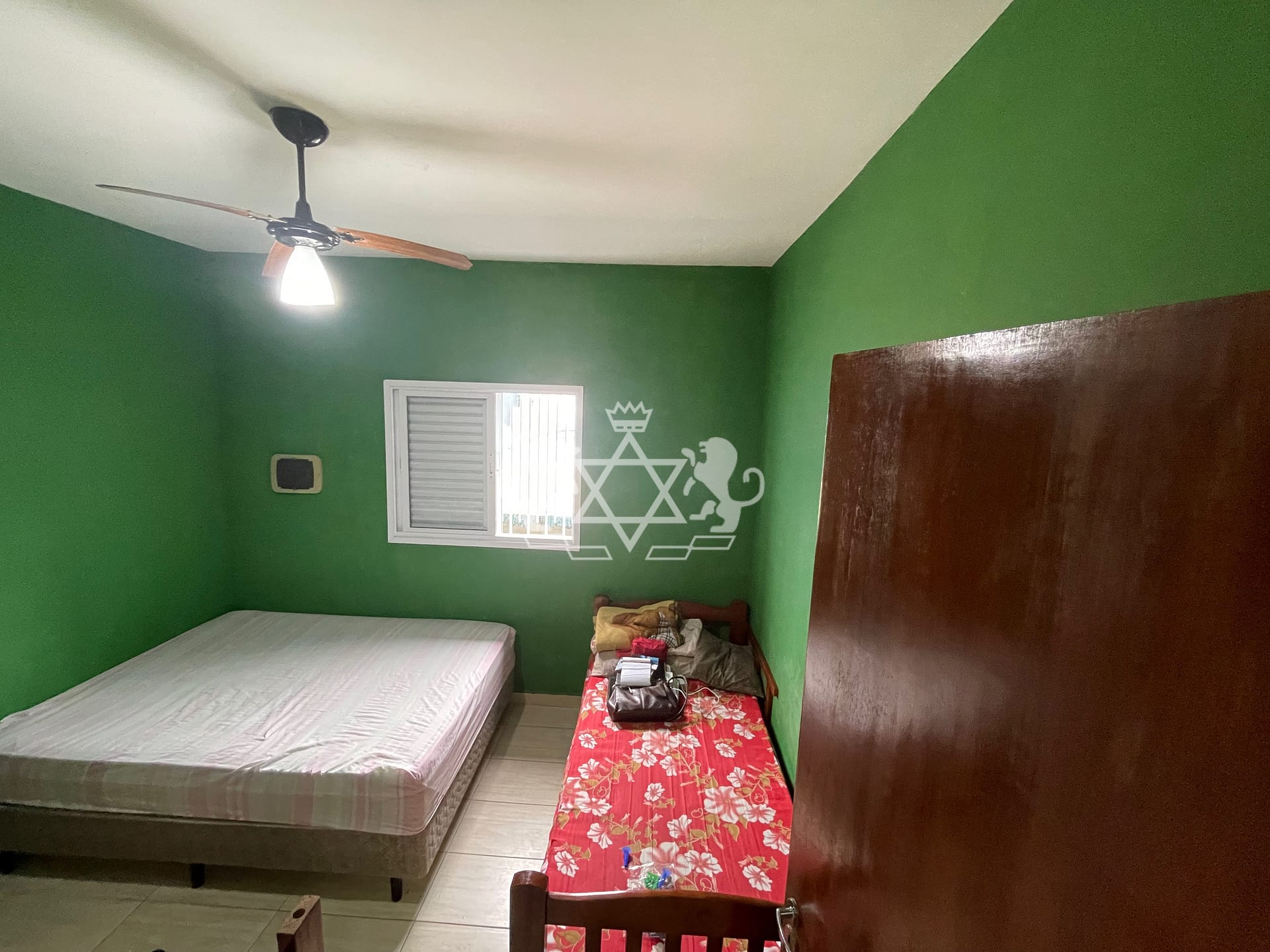 Casa à venda com 2 quartos, 90m² - Foto 10