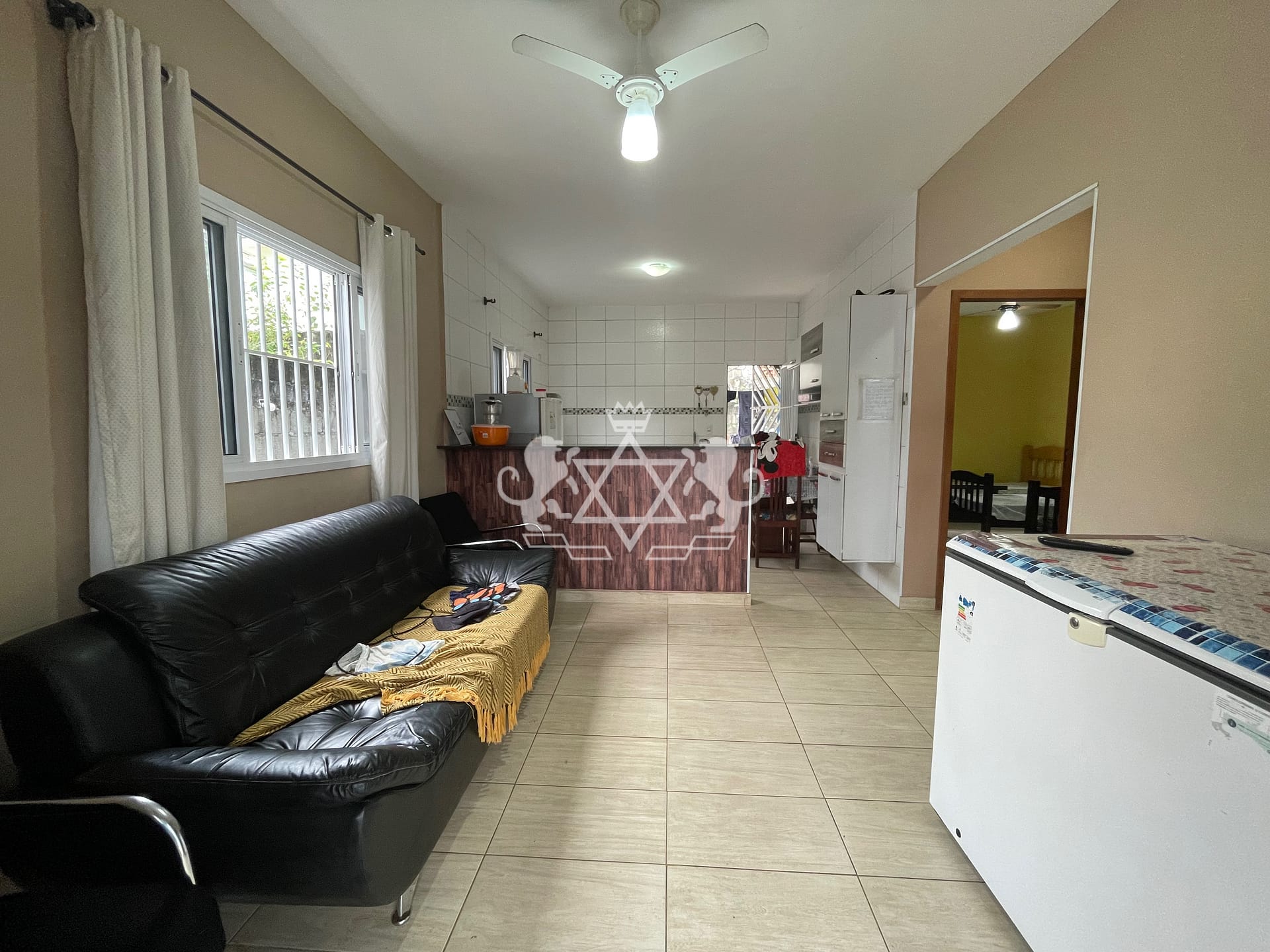 Casa à venda com 2 quartos, 90m² - Foto 8