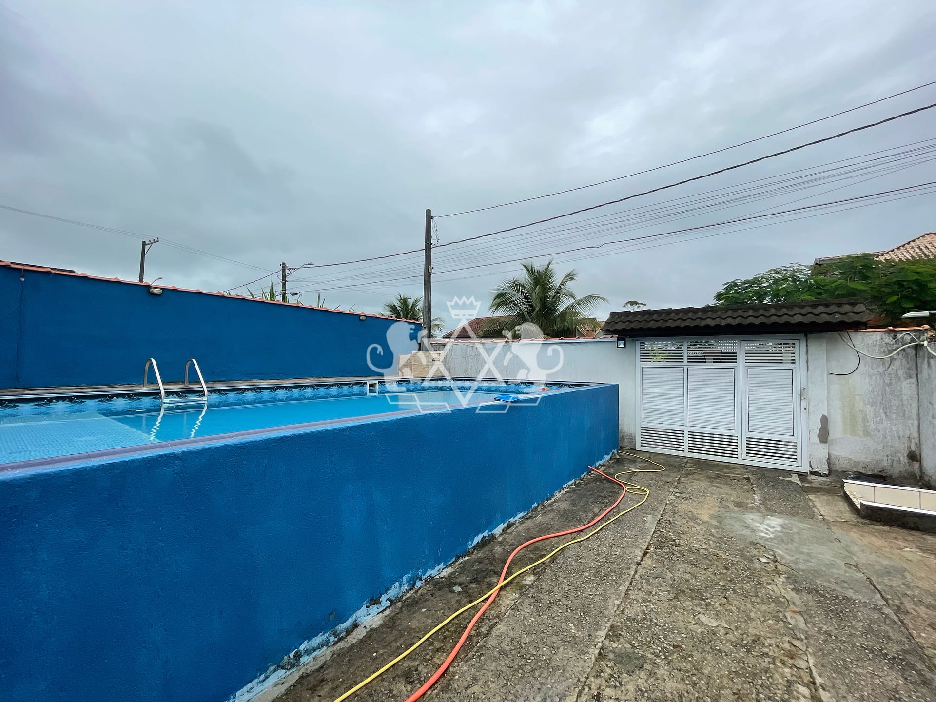 Casa à venda com 2 quartos, 90m² - Foto 3