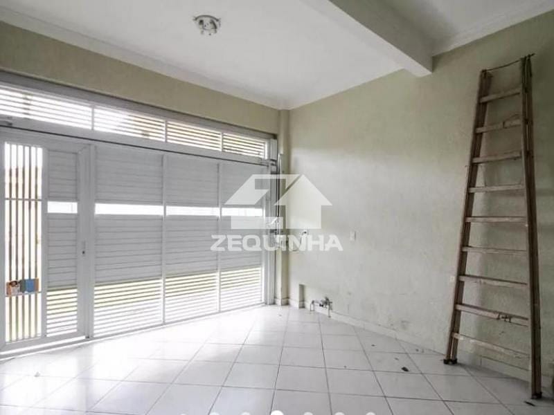 Casa para alugar com 2 quartos, 60m² - Foto 2