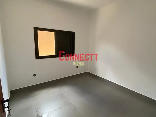 Casa com 220m² 3 quartos e 3 banheiros, à venda, no bairro Bonfim Paulista em Ribeirão Preto