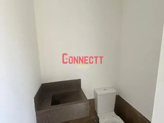 Casa com 220m² 3 quartos e 3 banheiros, à venda, no bairro Bonfim Paulista em Ribeirão Preto