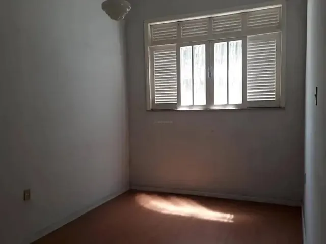 Casa com 250m² 4 quartos e 3 banheiros, à venda, no bairro Centro em Campos dos Goytacazes