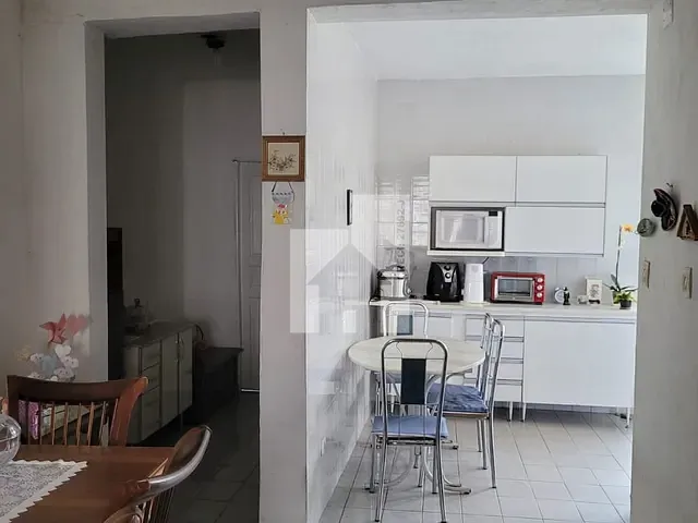 Casa com 324m² 4 quartos e 2 banheiros, à venda, no bairro Ponte de São João em Jundiaí