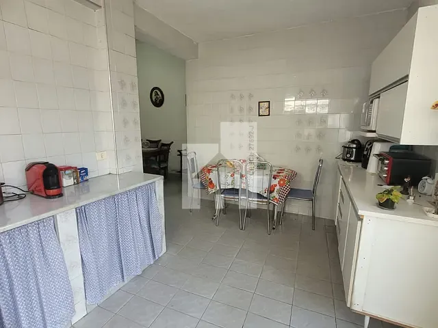 Casa com 324m² 4 quartos e 2 banheiros, à venda, no bairro Ponte de São João em Jundiaí