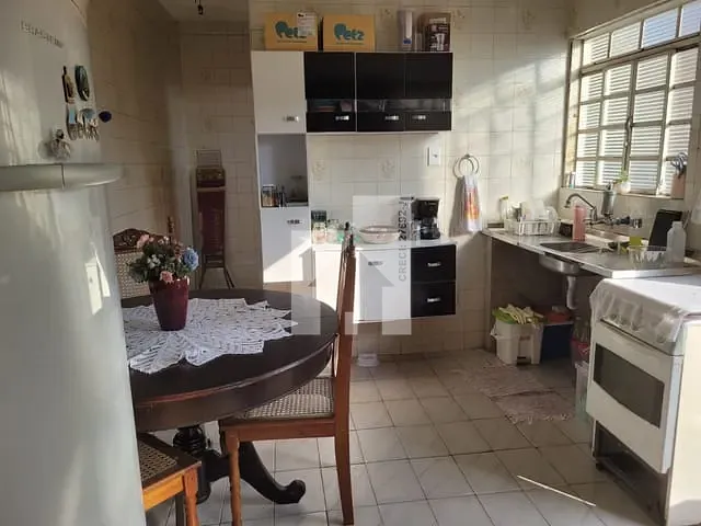 Casa com 324m² 4 quartos e 2 banheiros, à venda, no bairro Ponte de São João em Jundiaí