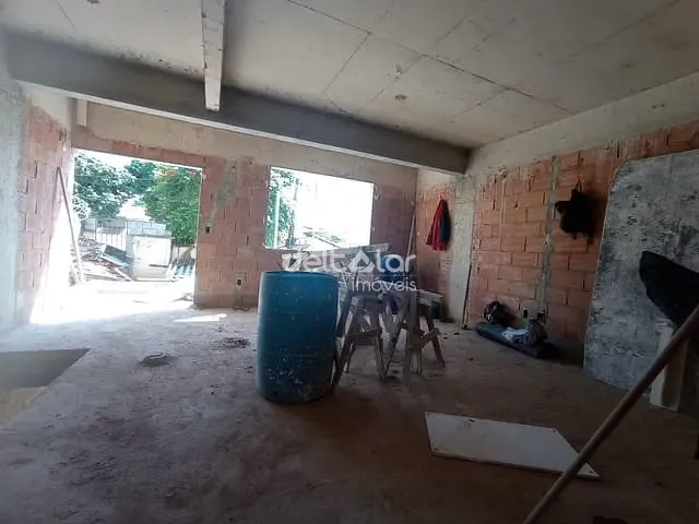 Casa com 200m² 3 quartos e 3 banheiros, à venda, no bairro Santa Amelia em Belo Horizonte