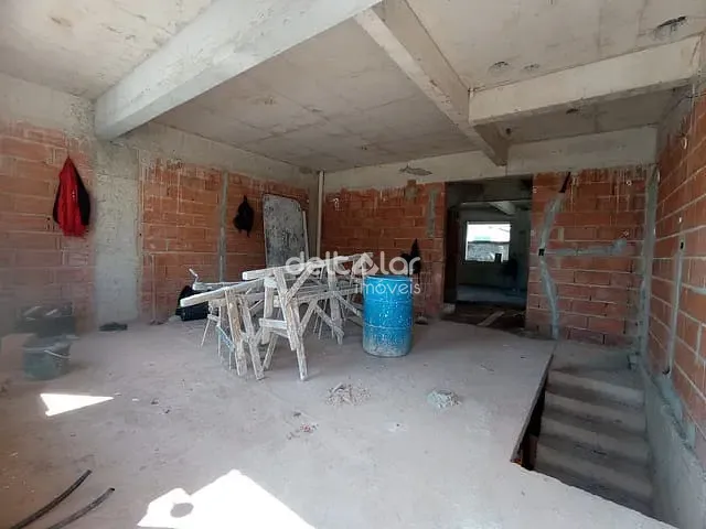 Casa com 200m² 3 quartos e 3 banheiros, à venda, no bairro Santa Amelia em Belo Horizonte