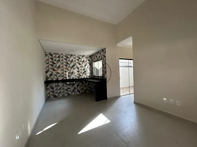 Casa com 126m² 2 quartos e 1 banheiro, à venda, no bairro Vila dos Comerciários 2 em Taubaté