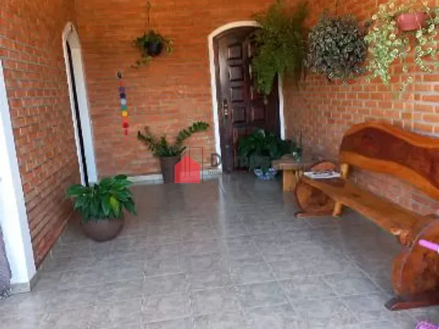 Casa com 288m² 3 quartos e 2 banheiros, à venda, no bairro Crispim em Pindamonhangaba