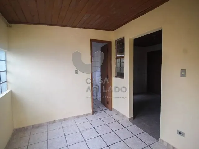 Casa 2 quartos e 1 banheiro, para alugar, no bairro Bairro Alto em Curitiba
