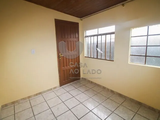 Casa 2 quartos e 1 banheiro, para alugar, no bairro Bairro Alto em Curitiba