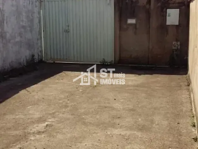 Casa com 159m² 2 quartos e 1 banheiro, à venda, no bairro Santa Teresa em Poços de Caldas