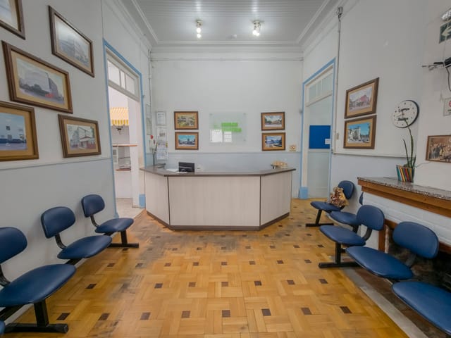 Casa 4 quartos e 3 banheiros, à venda, no bairro Centro em Pelotas