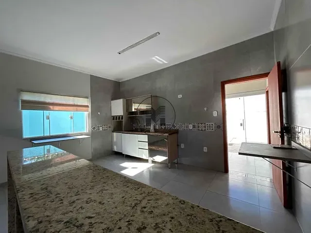 Casa 2 quartos e 2 banheiros, à venda, no bairro Belveder Clube dos 500 em Guaratinguetá
