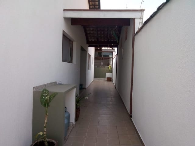 Casa com 250m² 3 quartos e 1 banheiro, à venda, no bairro Village Tremembé em Tremembé