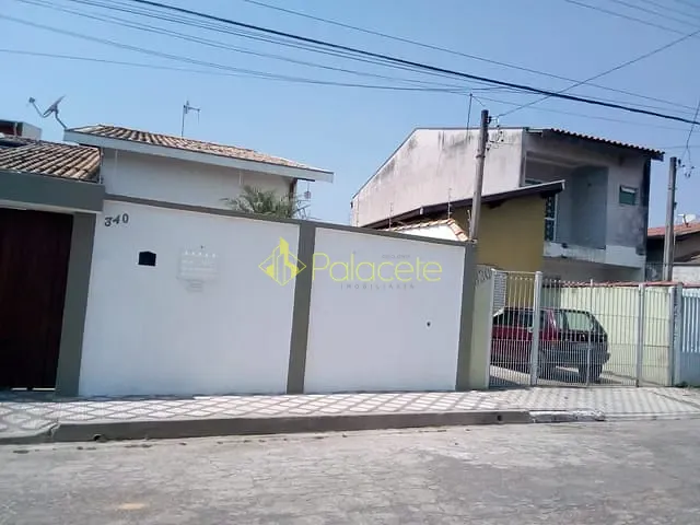 Casa com 250m² 3 quartos e 1 banheiro, à venda, no bairro Village Tremembé em Tremembé