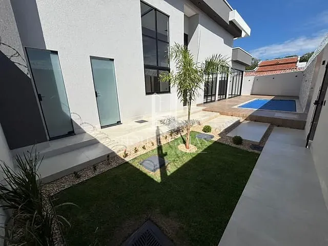Casa com 326m² 3 quartos e 1 banheiro, à venda, no bairro Residencial Canadá em Goiânia