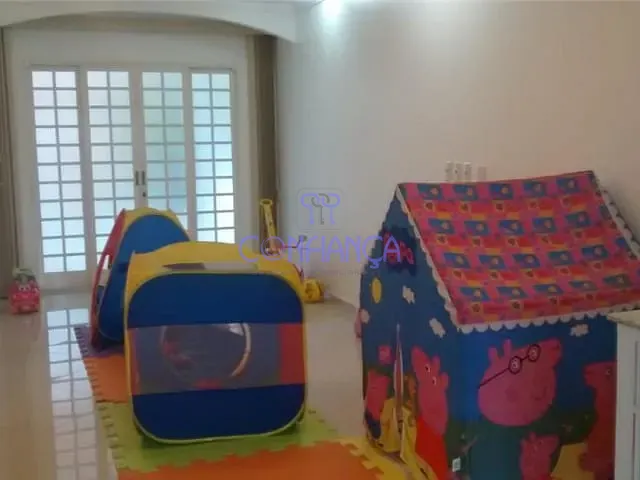 Casa com 225m² 3 quartos e 1 banheiro, à venda, no bairro Campo Grande em Rio de Janeiro