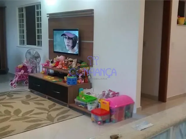 Casa com 225m² 3 quartos e 1 banheiro, à venda, no bairro Campo Grande em Rio de Janeiro