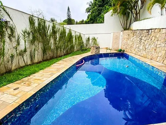 Casa com 600m² 4 quartos e 2 banheiros, à venda ou para alugar, no bairro Brooklin em São Paulo