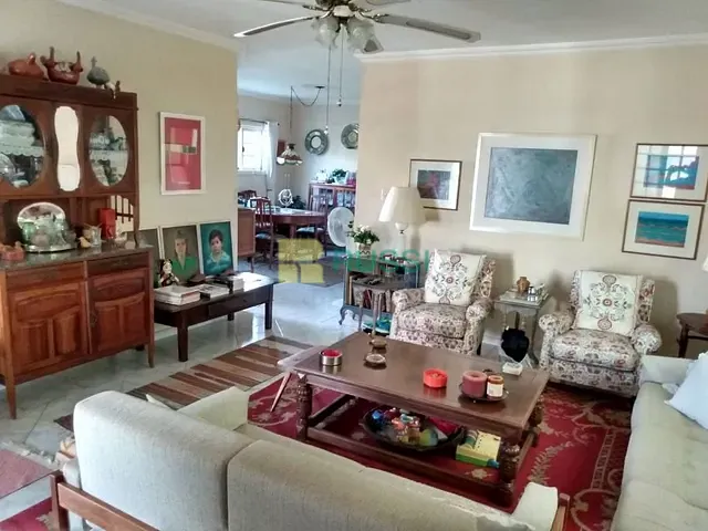 Casa com 251m² 3 quartos e 2 banheiros, à venda, no bairro Urbanova em São José dos Campos