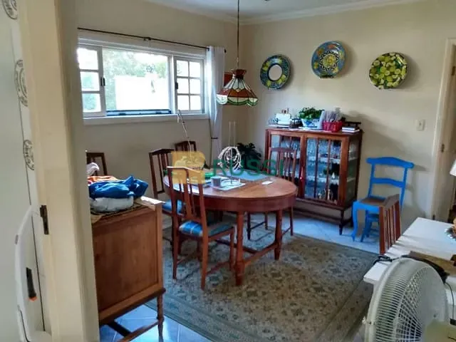 Casa com 251m² 3 quartos e 2 banheiros, à venda, no bairro Urbanova em São José dos Campos