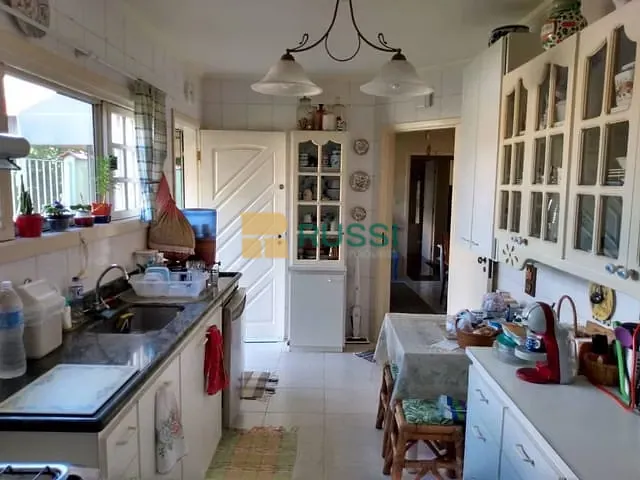 Casa com 251m² 3 quartos e 2 banheiros, à venda, no bairro Urbanova em São José dos Campos