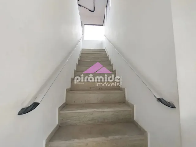 Casa com 334m² 1 quarto e 2 banheiros, para alugar, no bairro Monte Castelo em São José Dos Campos