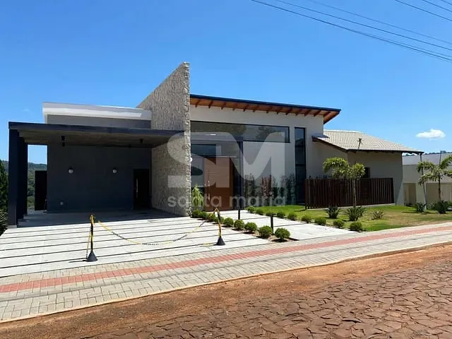 Casa com 1000m² 3 quartos e 1 banheiro, à venda, no bairro Espelho das Águas em Chapecó
