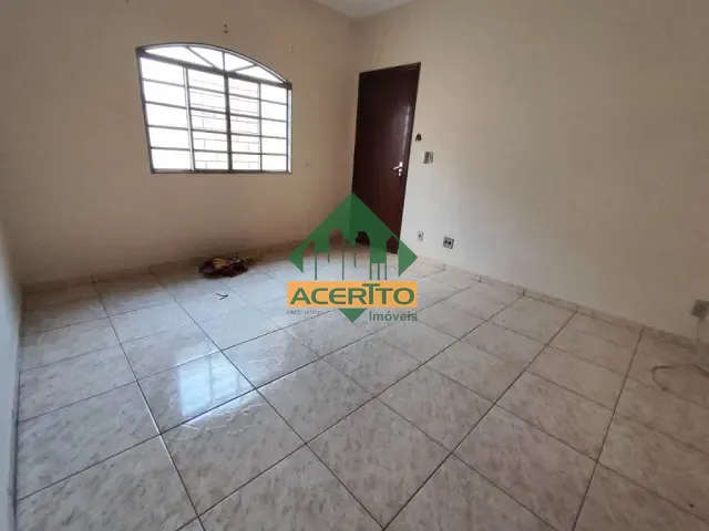 Casa com 457m² 3 quartos e 2 banheiros, à venda, no bairro São Joaquim em Araçatuba